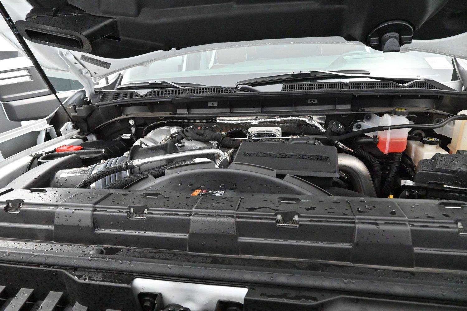 Used 2025 Summit White GMC Denali Ultimate image 35
