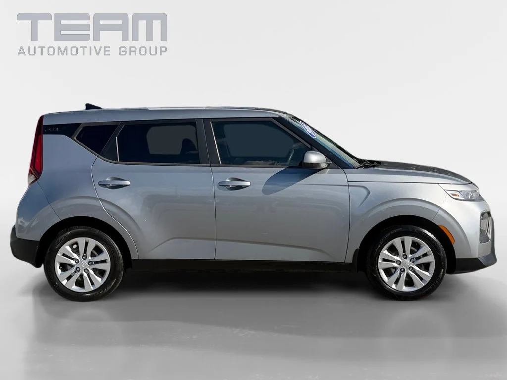 Used 2022 Gray Kia LX image 8