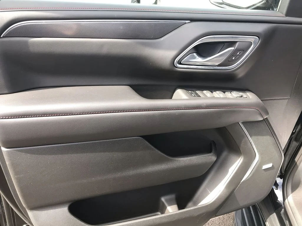 Used 2023 Black Chevrolet RST image 13