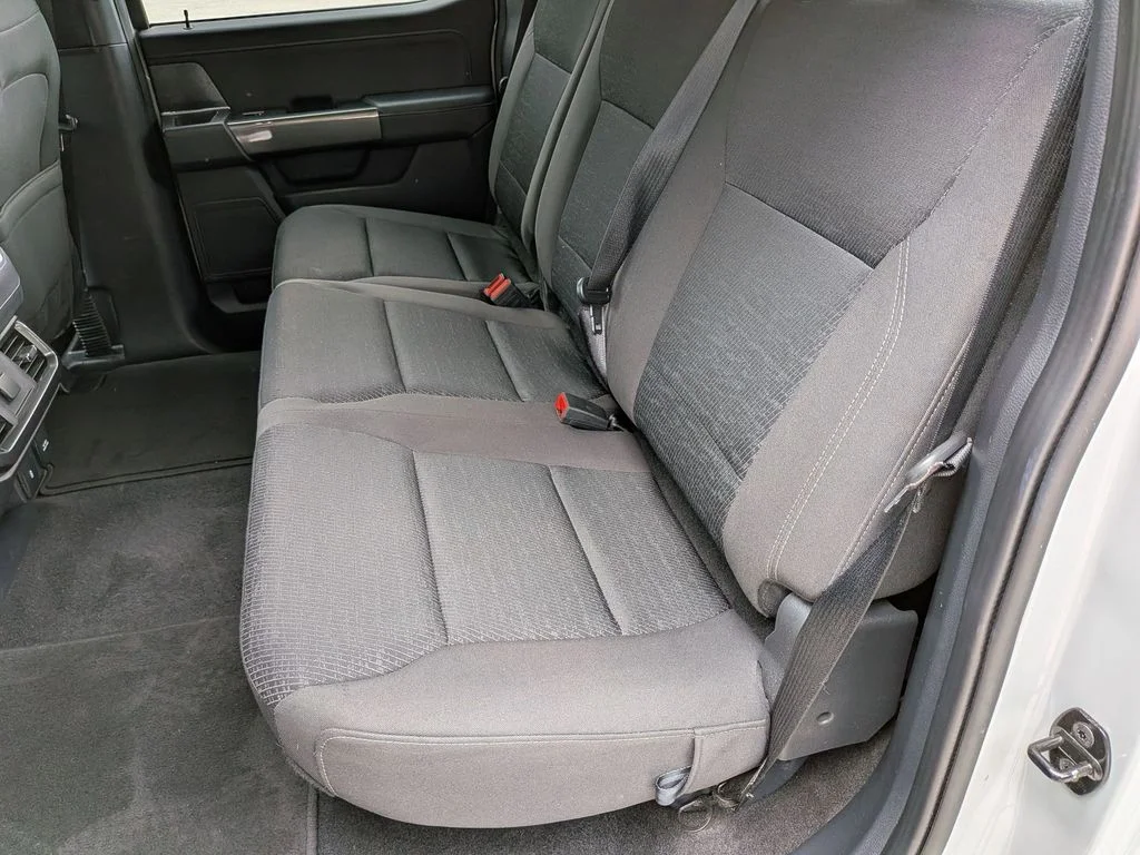 Used 2023 White Ford XLT image 24