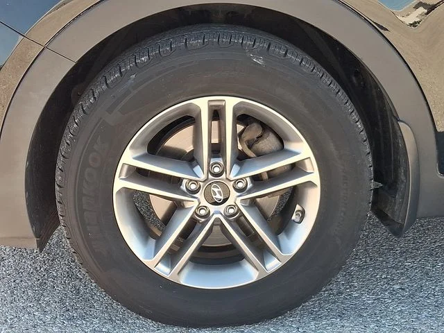 Used 2017 Black Hyundai 2.4 Base image 28