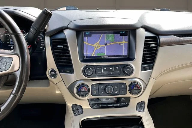 Used 2019 White GMC Denali image 6
