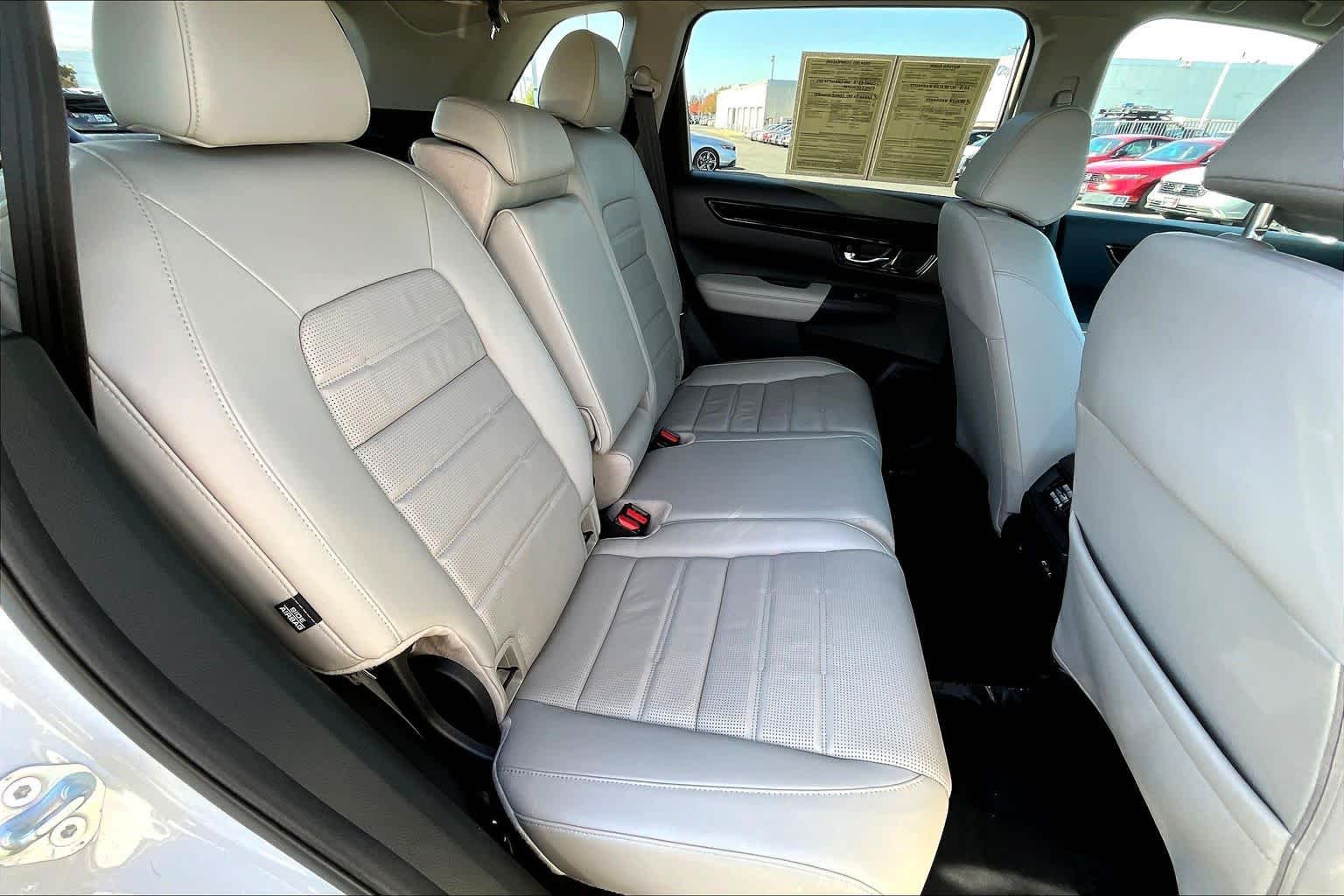 Used 2024 Platinum White Pearl Honda EX-L image 19