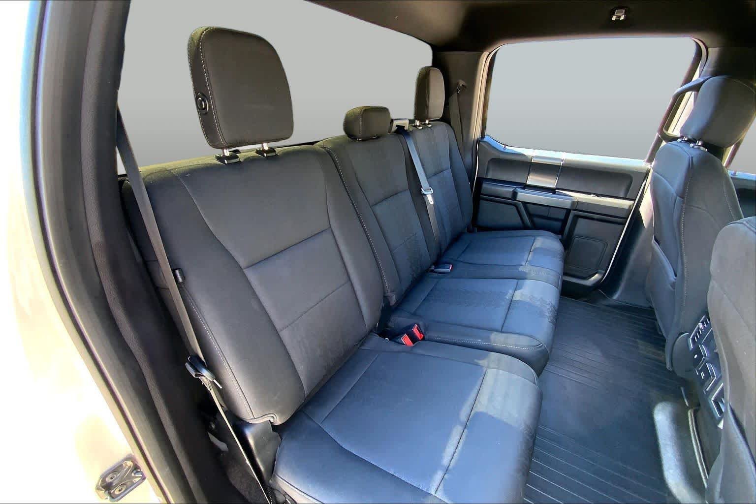 Used 2018 Ingot Silver Metallic Ford XLT image 20