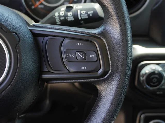 Used 2022 Green Jeep Unlimited Sport image 26