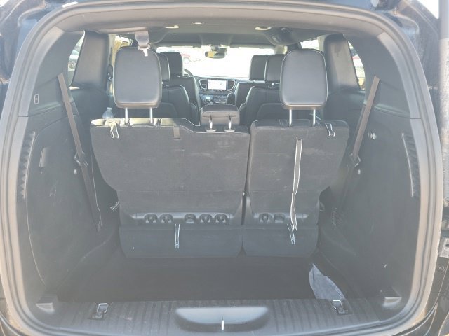 Used 2025 Black Chrysler Select image 26