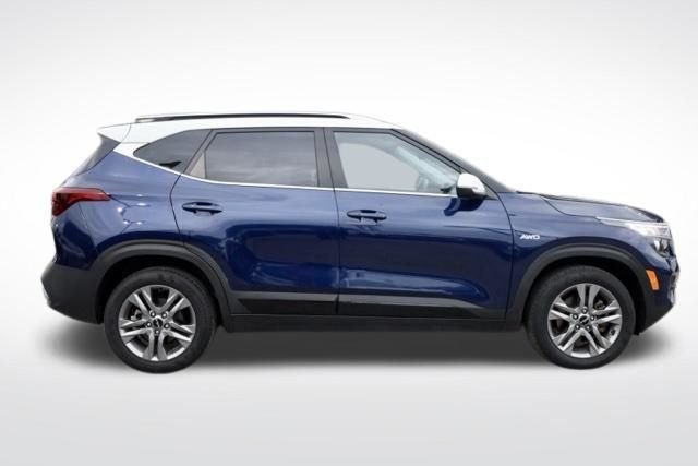 Used 2023 Ocean Blue Kia S image 12