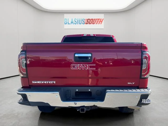 Used 2018 Red GMC SLT image 4