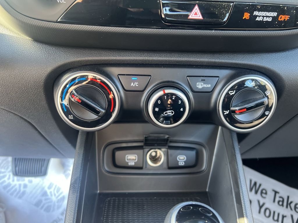 2026 Hyundai Venue SE - Photo 15