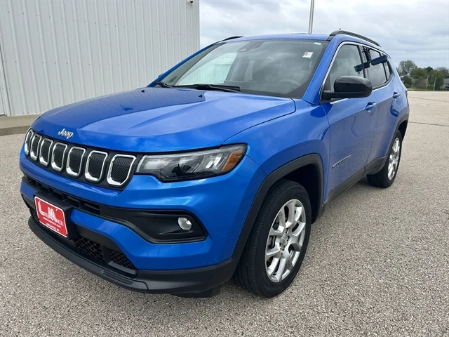 Used 2022 Blue JEEP Latitude Lux image 8