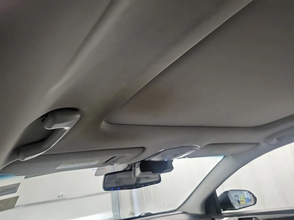 Used 2015 Blue Hyundai Limited image 6