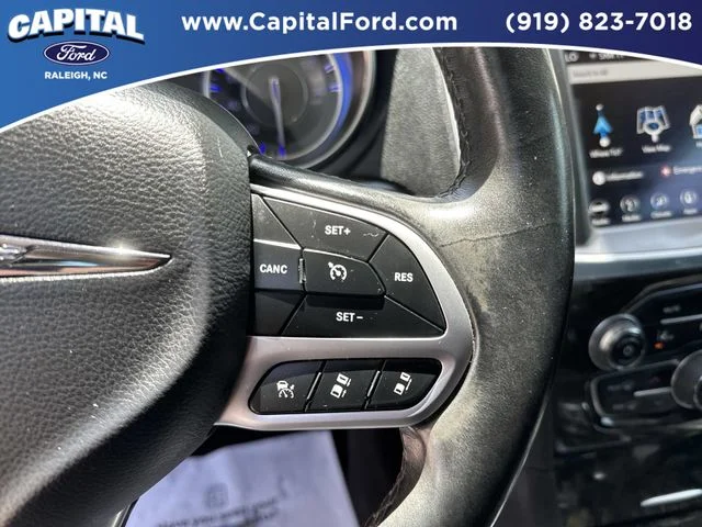 Used 2018 White Chrysler Limited image 24