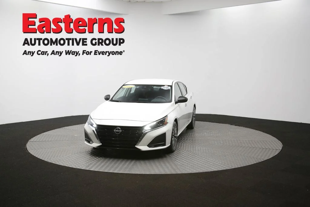 Used 2024 White Nissan 2.5 SV image 52