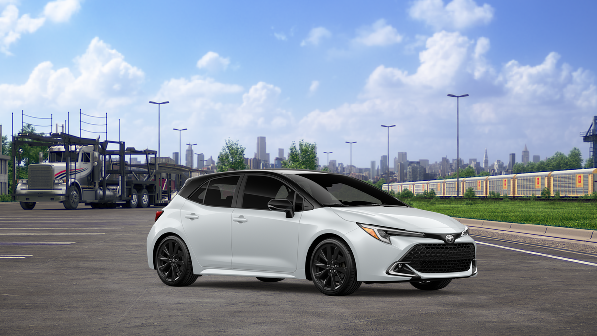 New 2027 Wind Chill Pearl with Black roof Toyota XSE image 14