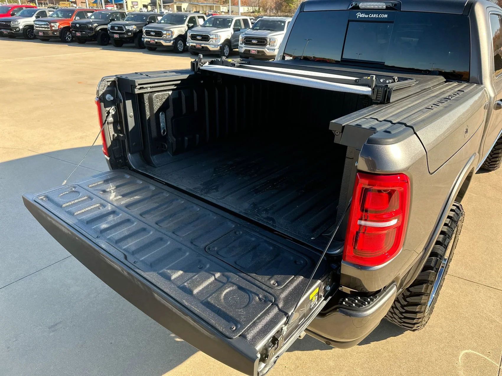New 2026 Granite Crystal Metallic Clearcoat Ram Limited image 25