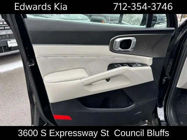 2025 Kia Sorento SX - Photo 13