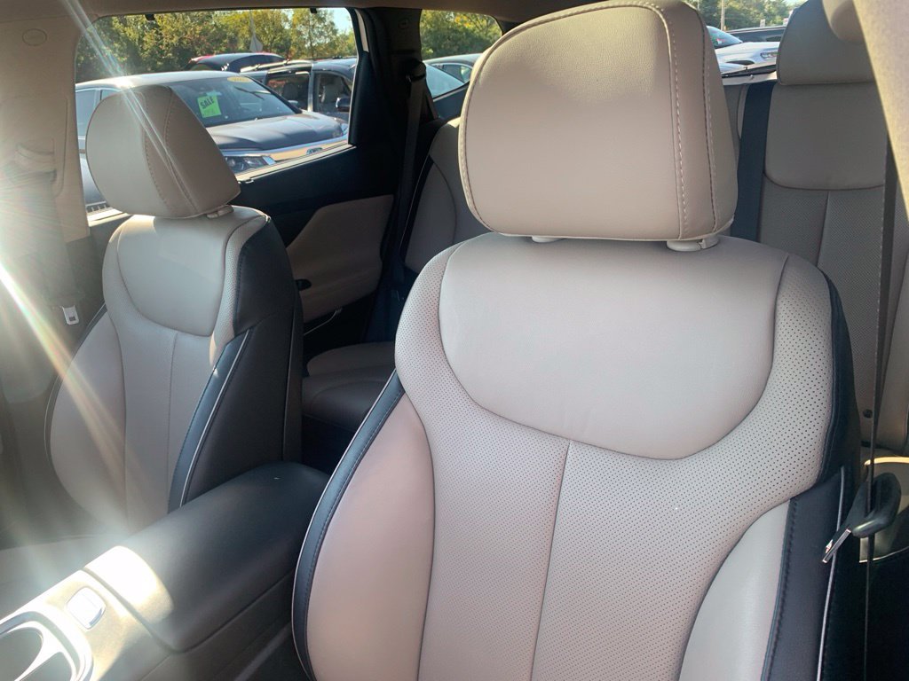 2023 Hyundai Santa Fe Limited - Photo 17