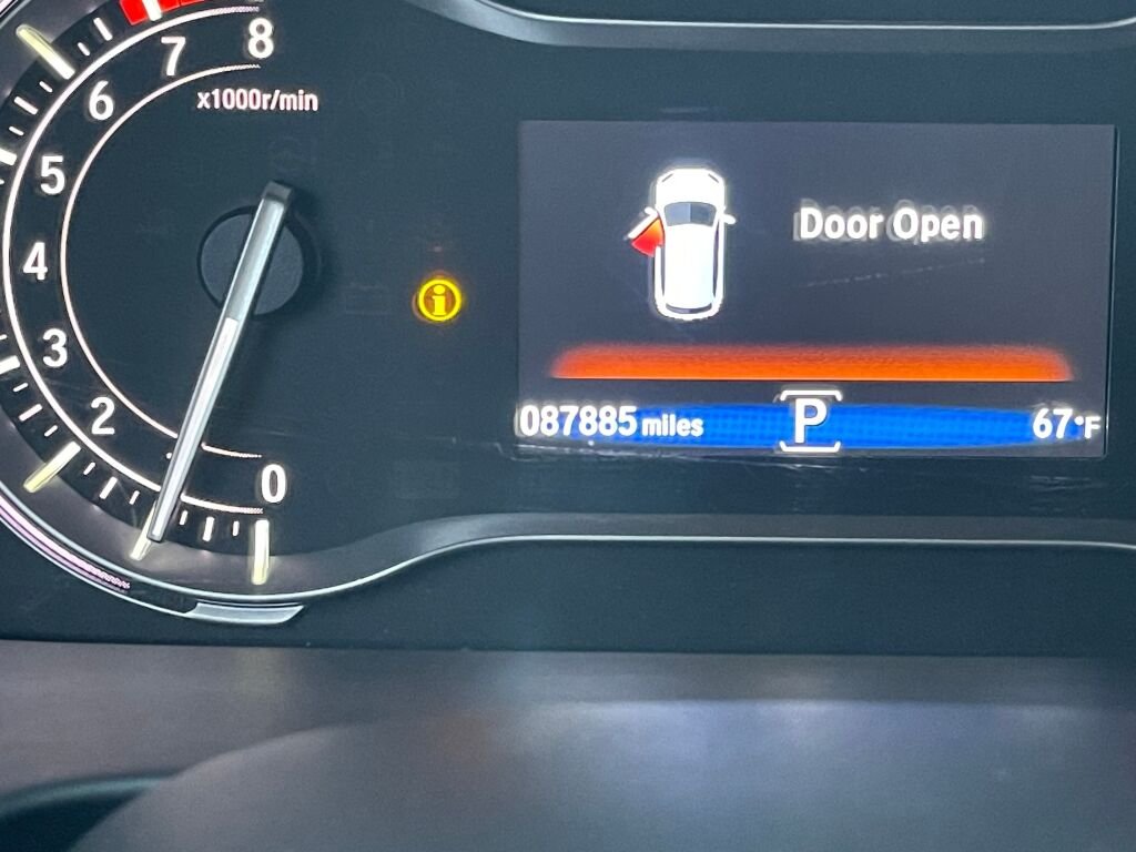 Certified Used 2017  Honda EX-L image 3