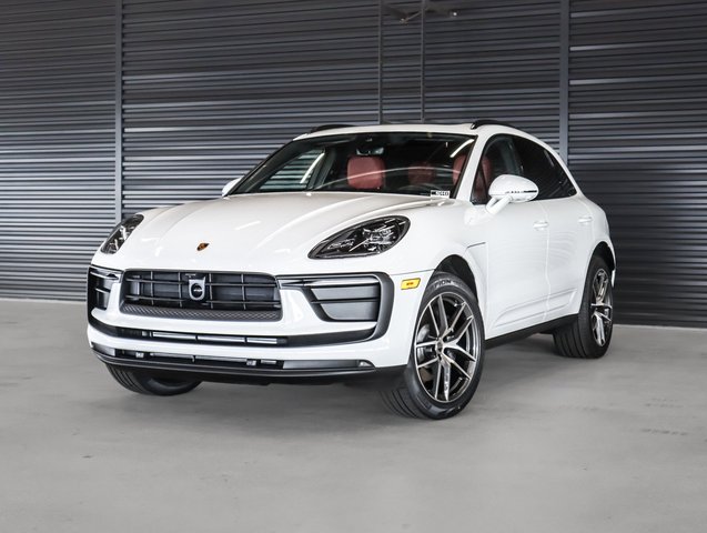 2026 Porsche Macan 