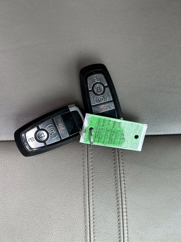 Used 2019 White Ford Lariat image 34