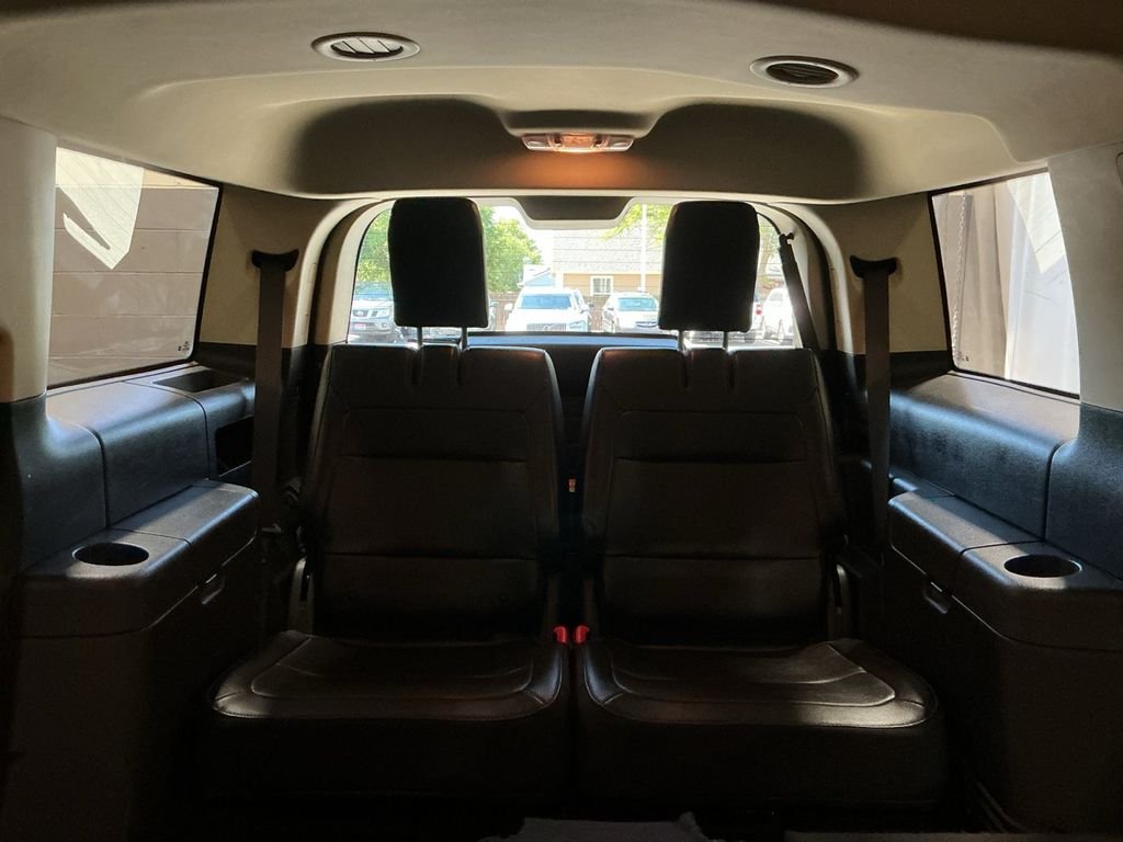 Used 2019 Gray Ford SEL image 12
