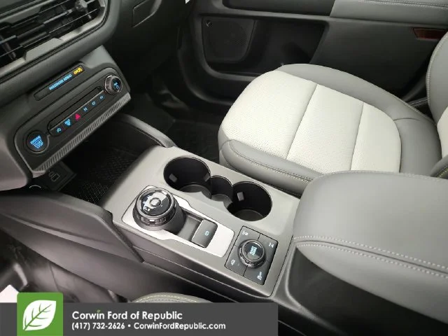 New 2026 Velocity Blue Metallic Ford Badlands® image 20