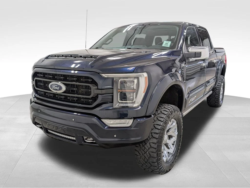 Used 2022 Antimatter Blue Metallic Ford Lariat image 21