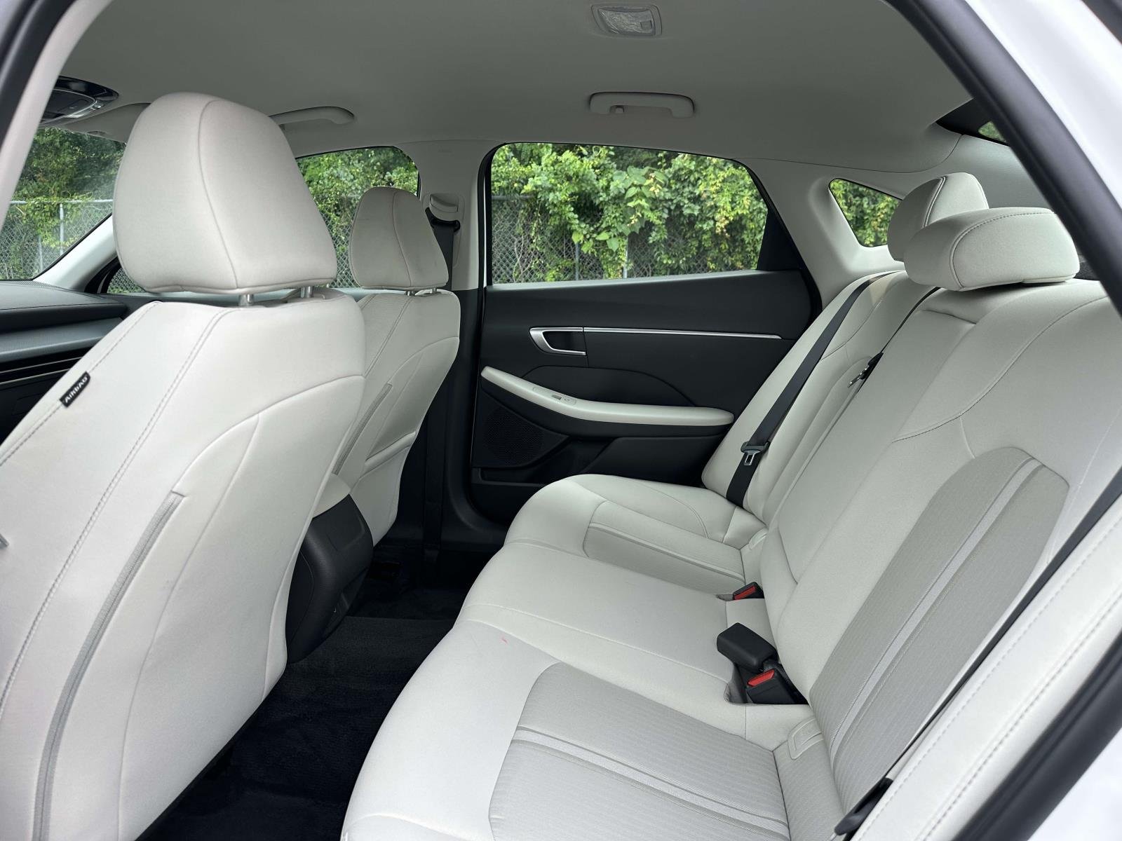Certified Used 2025 White Hyundai SEL image 18