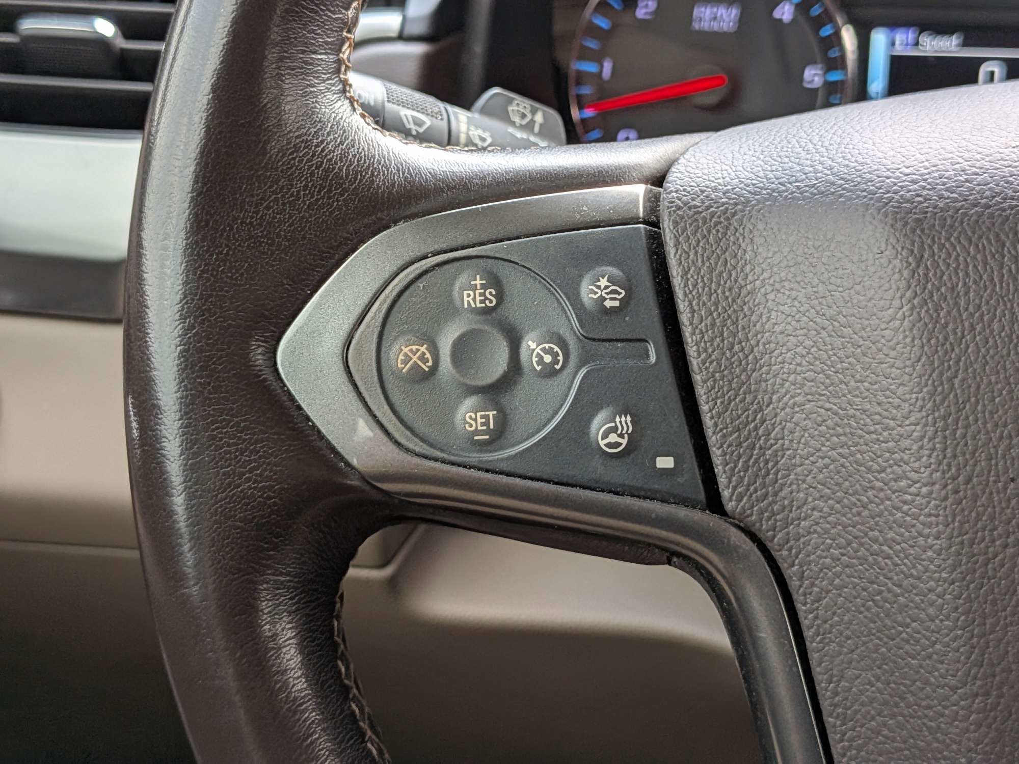 Used 2020 White Chevrolet Premier image 24