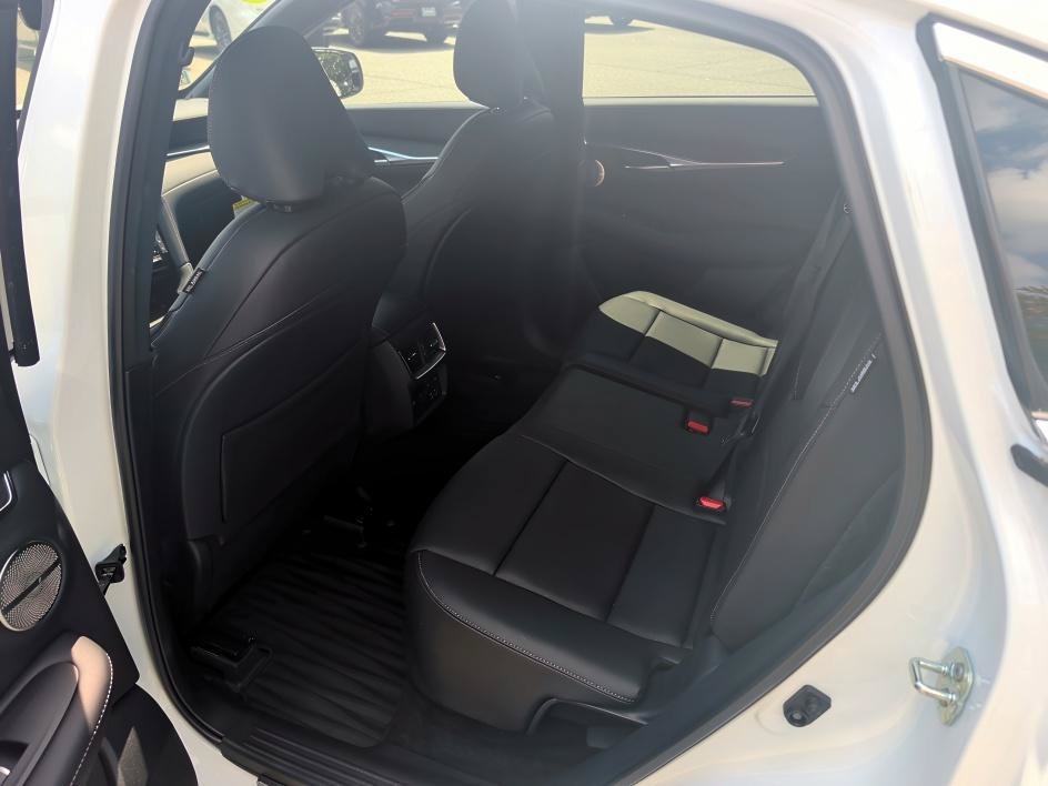 Certified Used 2025 Radiant White INFINITI SENSORY image 9