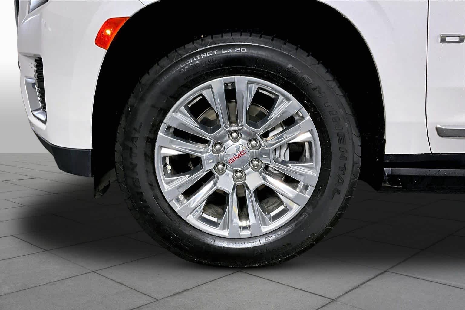 2022 GMC Yukon XL Denali - Photo 11