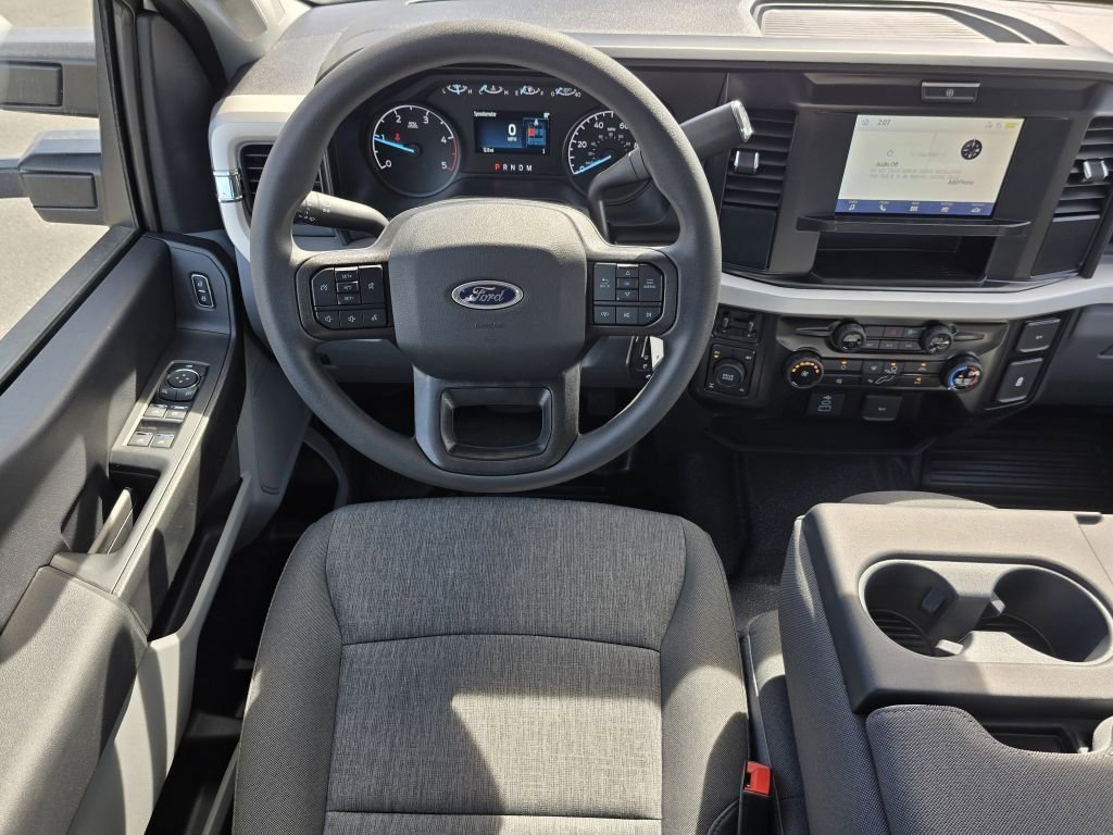 New 2026 Oxford White Ford XL image 31