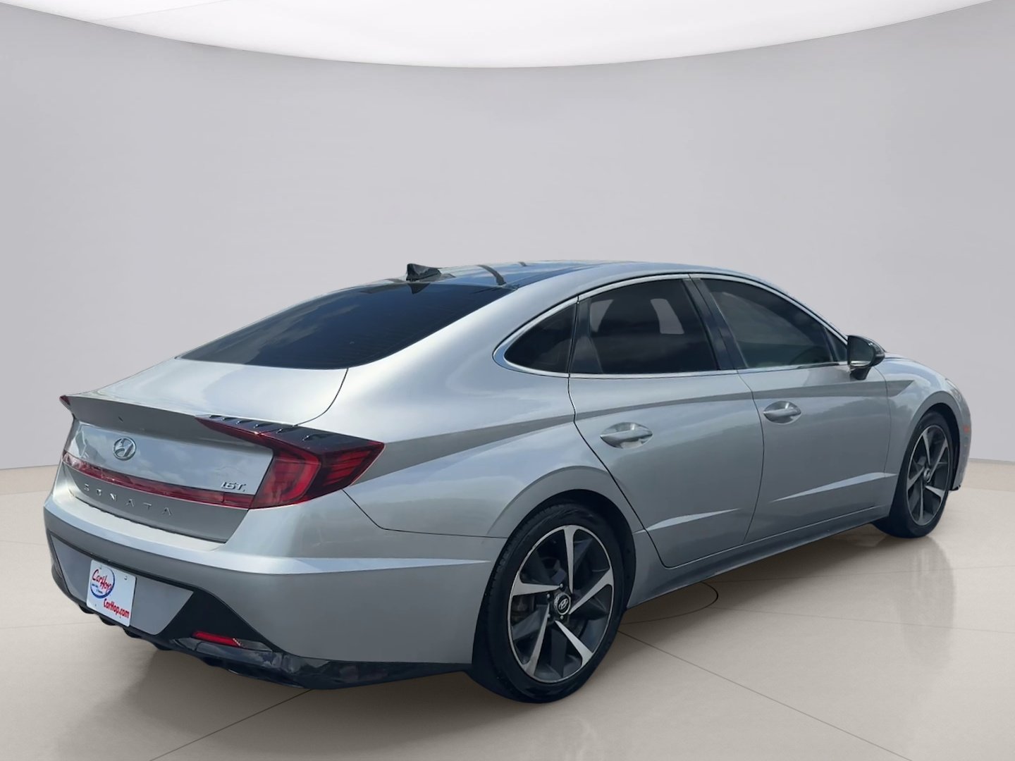 Used 2021 Silver Hyundai SEL PLUS image 5