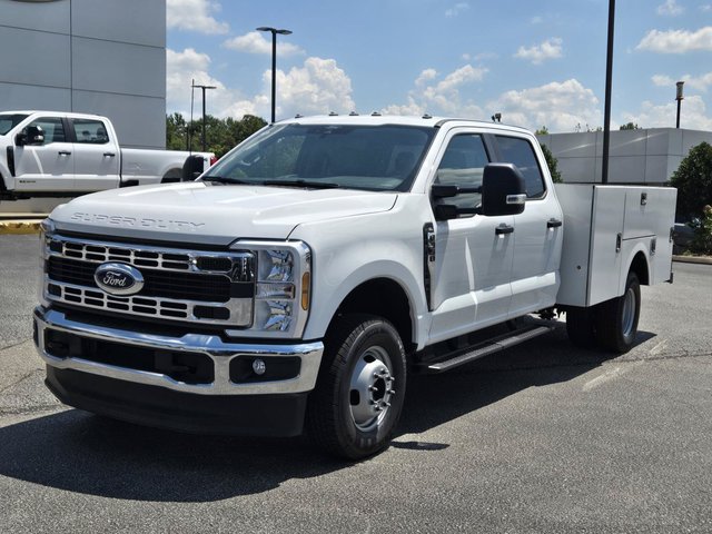 2026 FORD SUPER DUTY F-350 DRW F-350® XL
