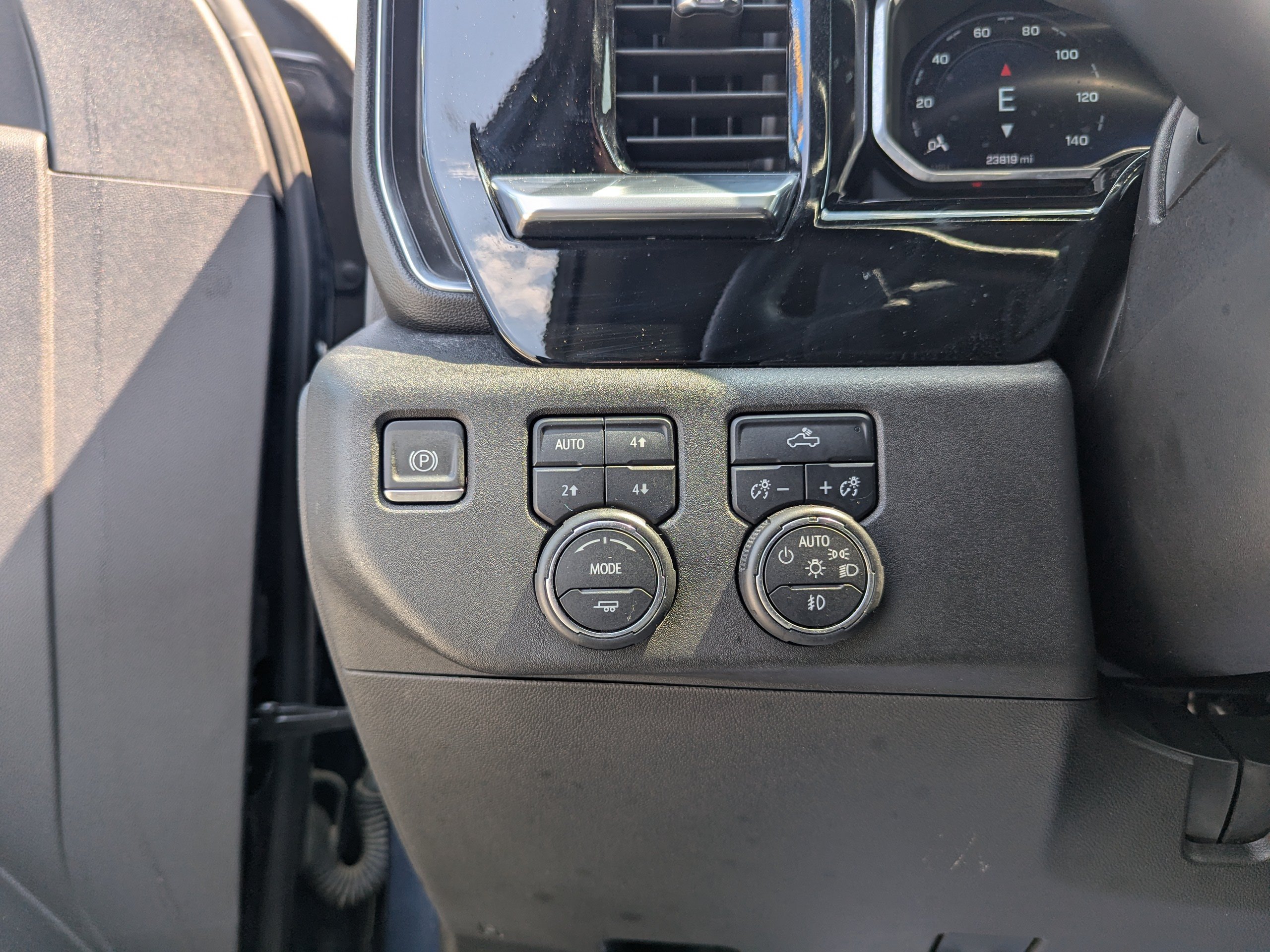 2022 Chevrolet Silverado 1500 RST - Photo 14