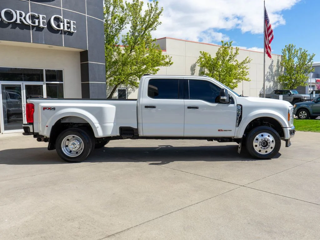 Used 2023 White Ford XLT image 8