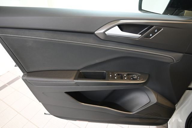 New 2026 White Volkswagen 1.5T SE Black image 21