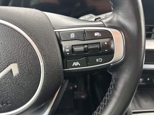 Used 2024 Ebony Black Kia EX image 13
