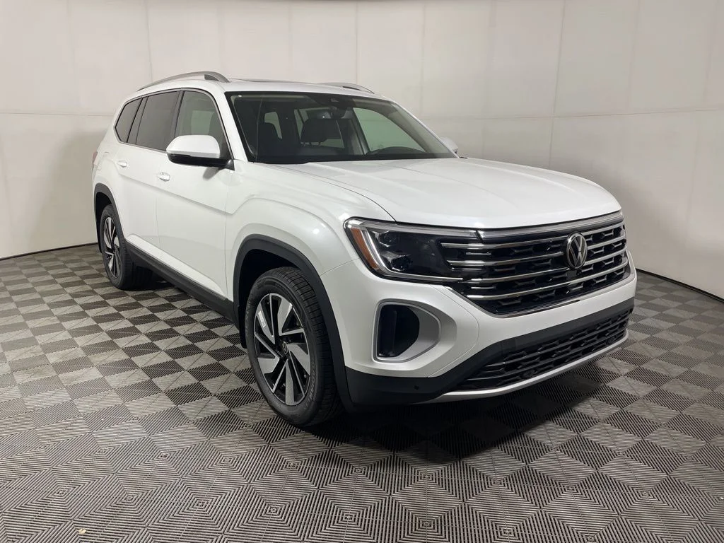 New 2026 White/off-white Volkswagen 2.0T SEL image 2