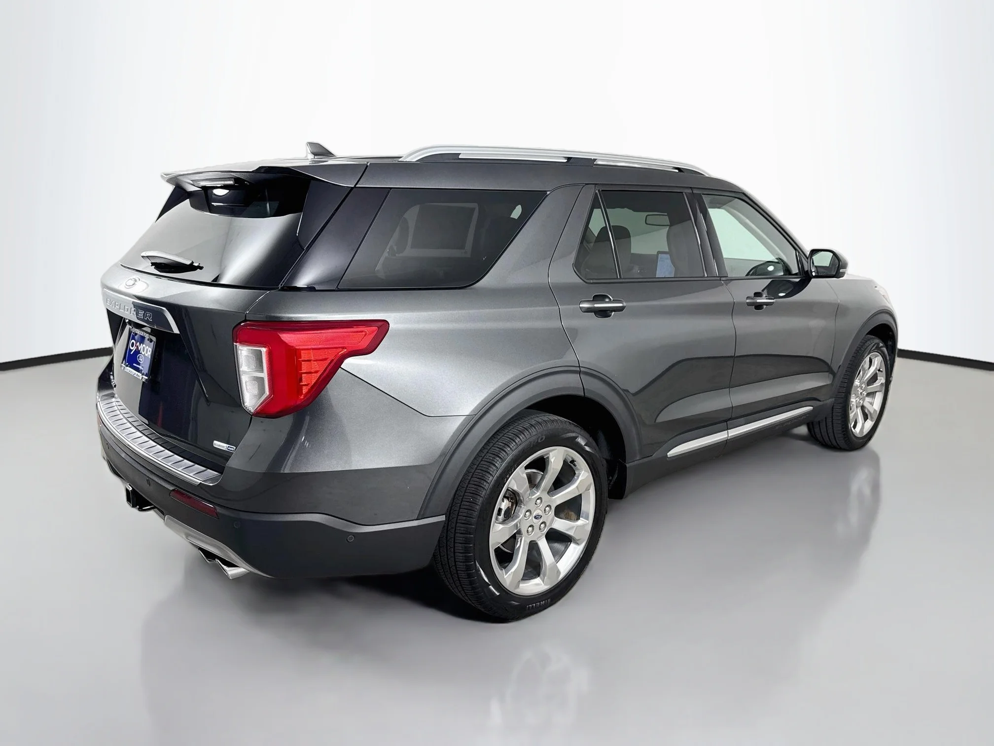 Used 2020 Magnetic Metallic Ford Platinum image 7
