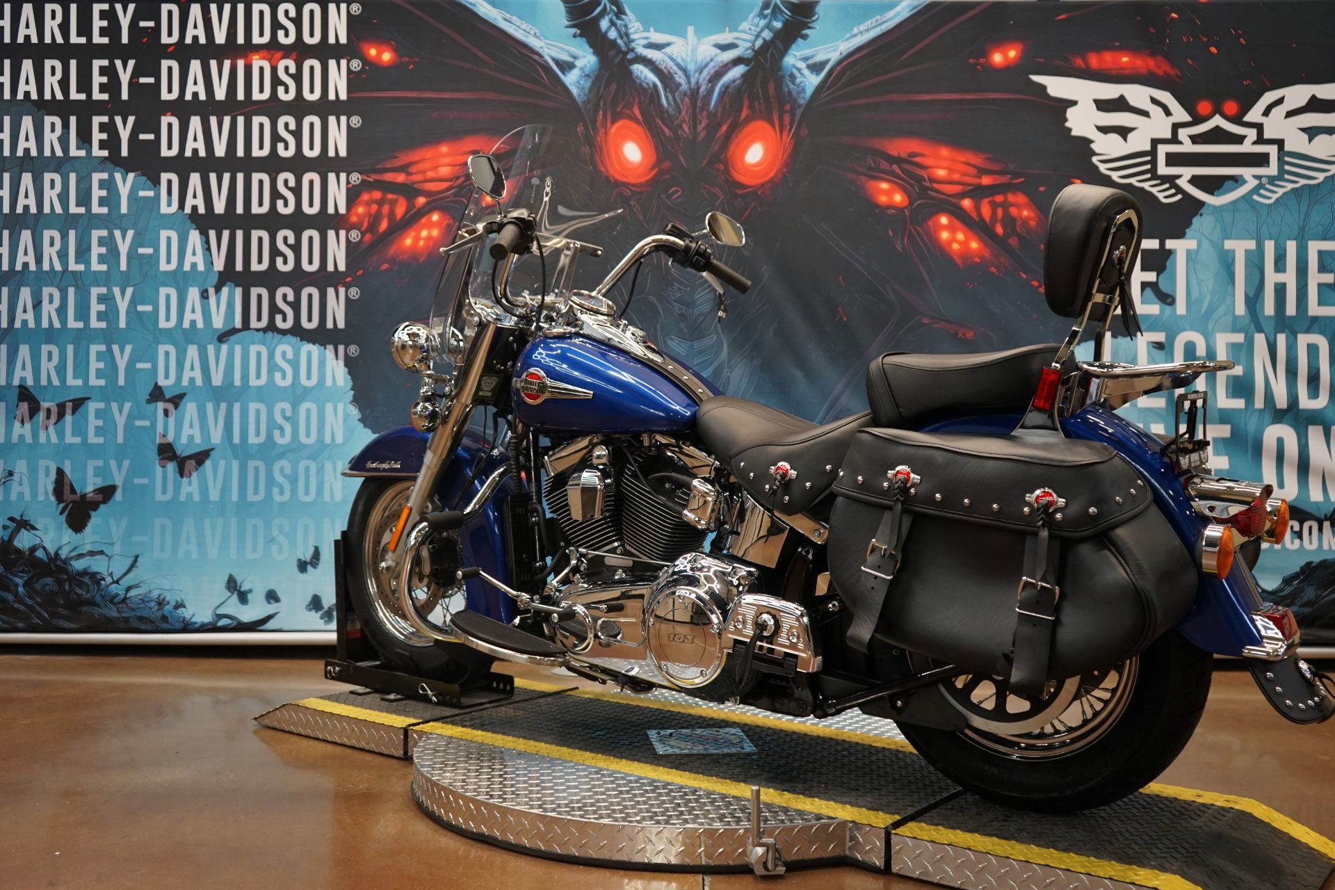 Used 2016 Superior Blue Harley-Davidson  image 6