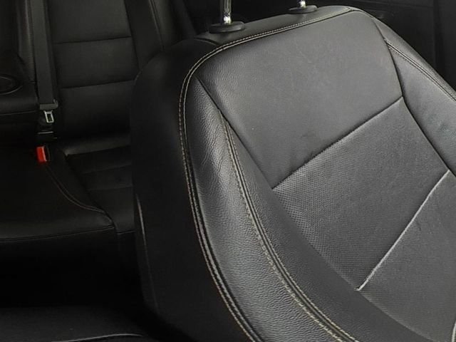 Used 2020 White GMC SLT image 36
