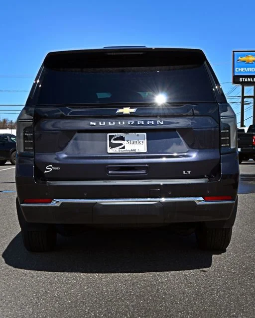 2026 Chevrolet Suburban LT - Photo 11