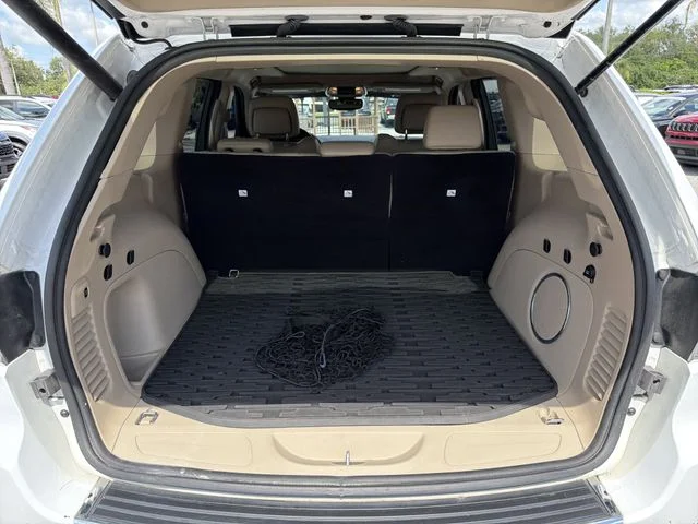 Used 2021 White Jeep Limited image 9