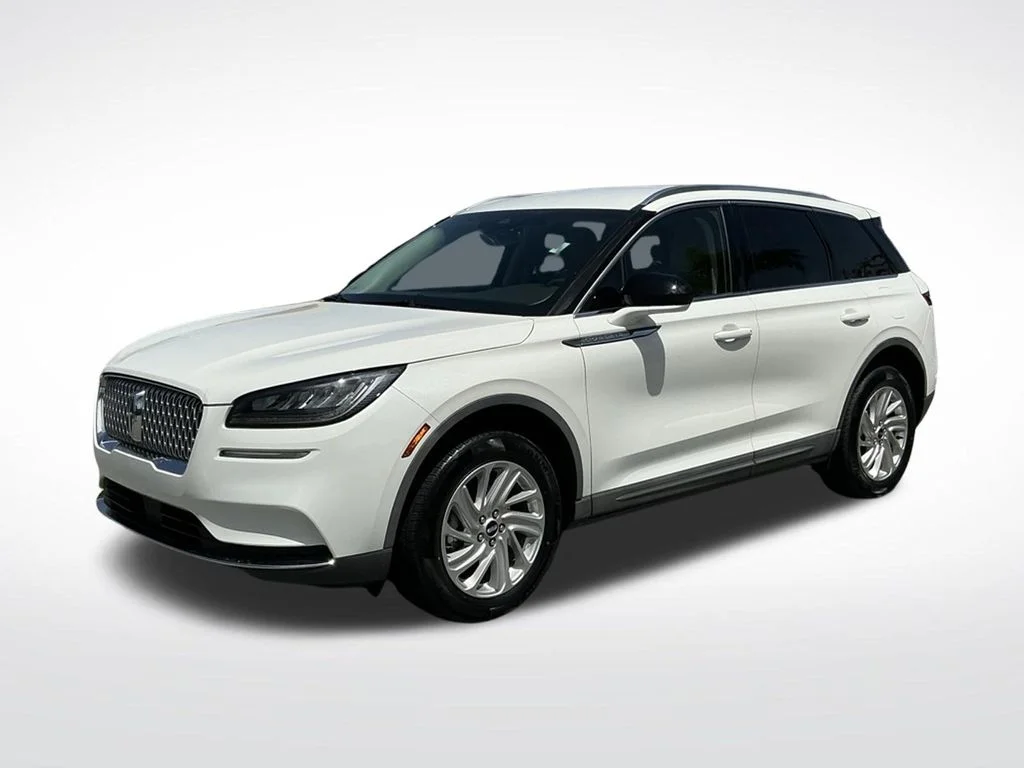 Used 2021 White Lincoln Standard image 2
