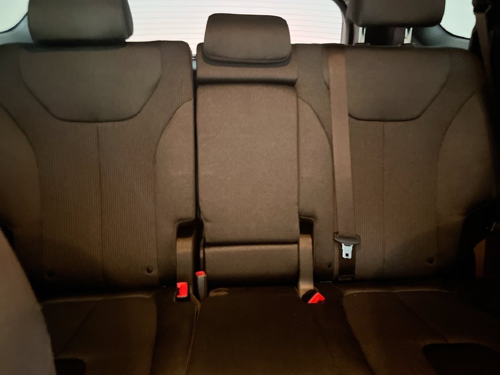 Used 2023 Silver Hyundai SEL image 12