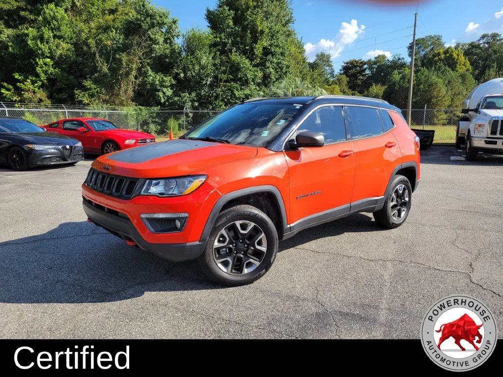 Used 2018 Orange Jeep Trailhawk image 2