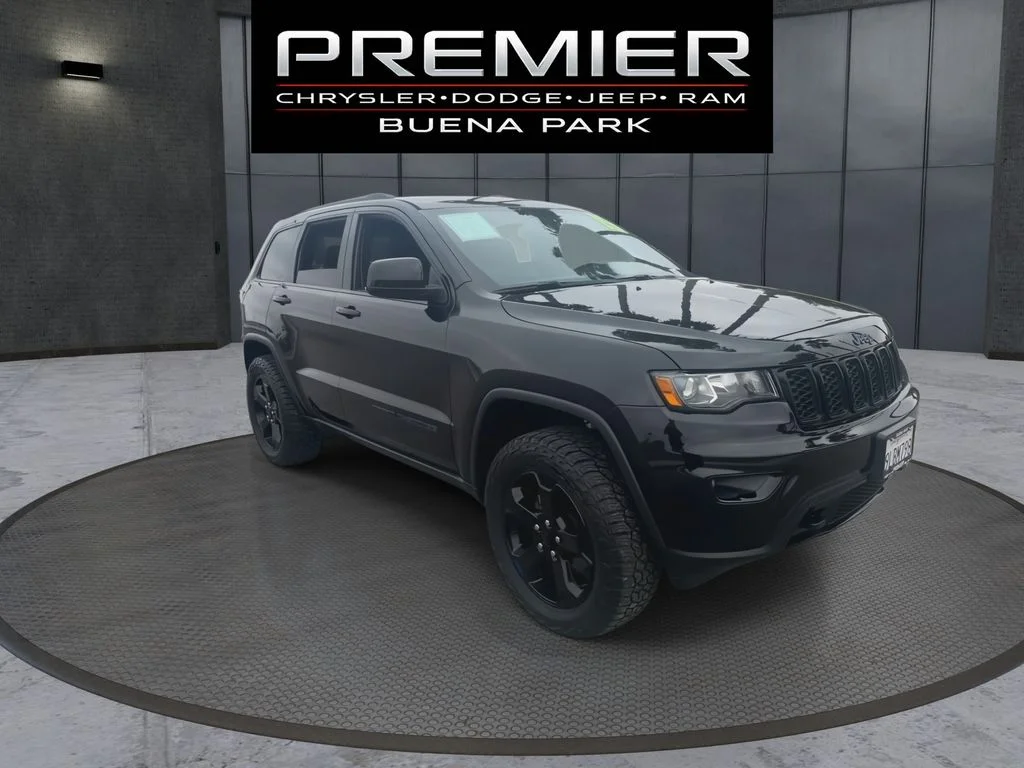 Certified Used 2019 Black Jeep Laredo image 2