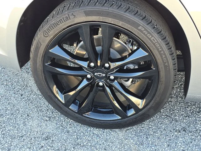 Used 2025 Gray Chevrolet LT image 10