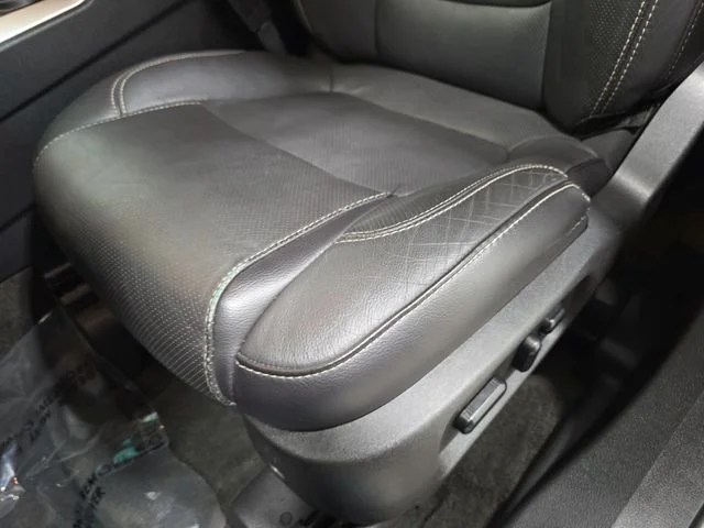 Used 2015 Ingot Silver Ford Sport image 26